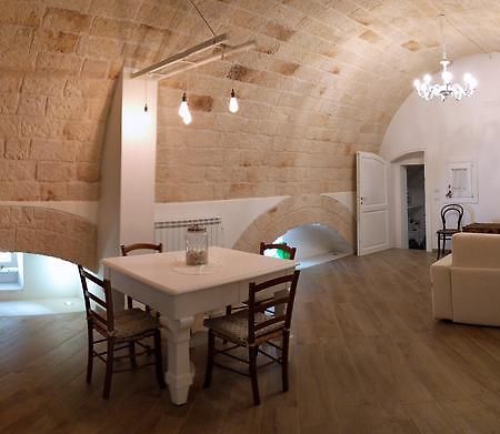 Palazzo Manfredi - Bed And Breakfast Monopoli Buitenkant foto
